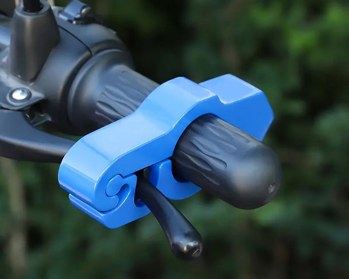 Motorcycle grip lock