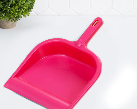 Multi-surface plastic dustpan with handle, durable for everyday use.