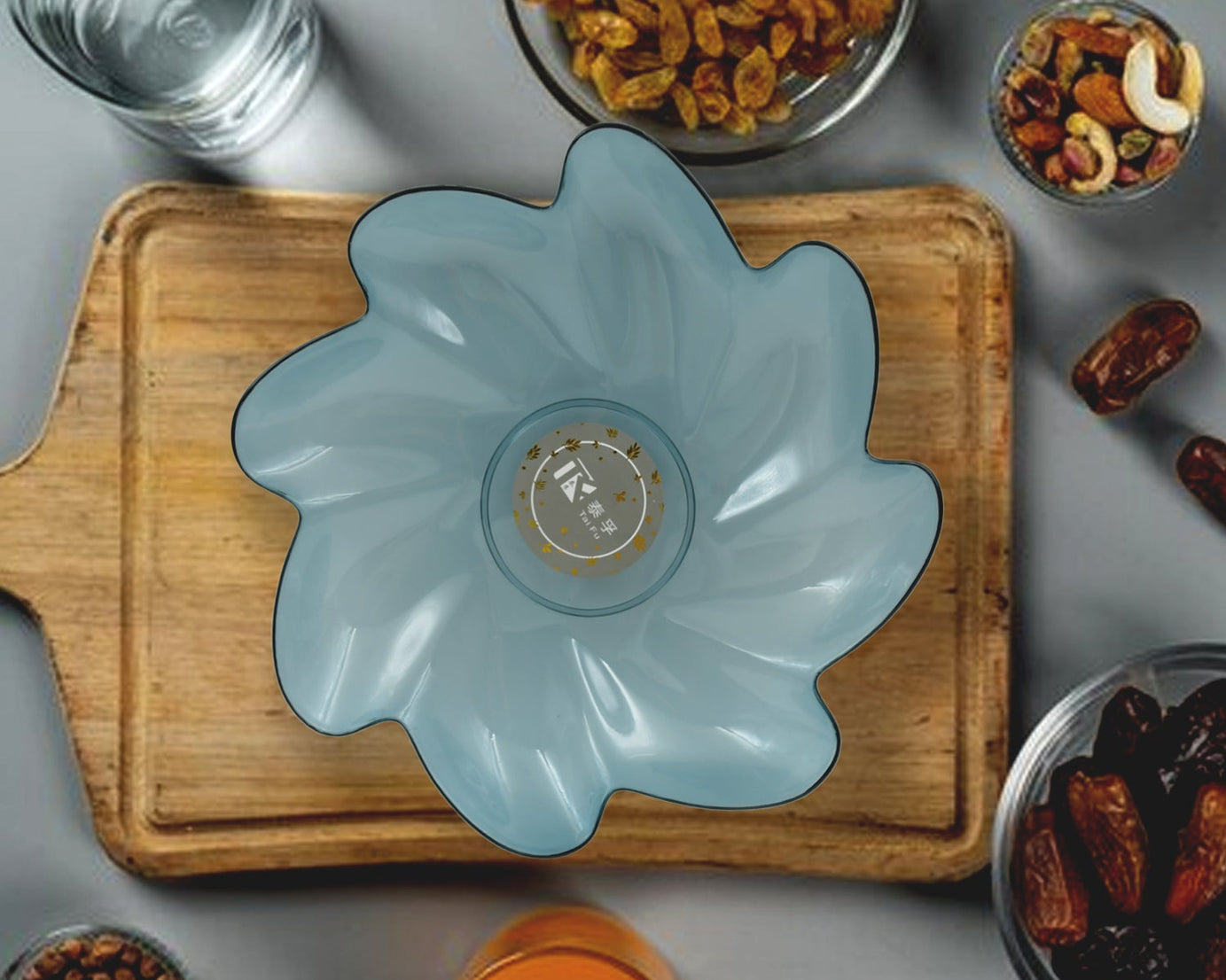 Flower Shape Plastic Dinner / Fruit Plate  / Tray / Snacks / Breakfast Plate friendly Plastic Plate for Kids Party Supplies Birthday Holiday Party Dinnerware Supplies (1 Pc)