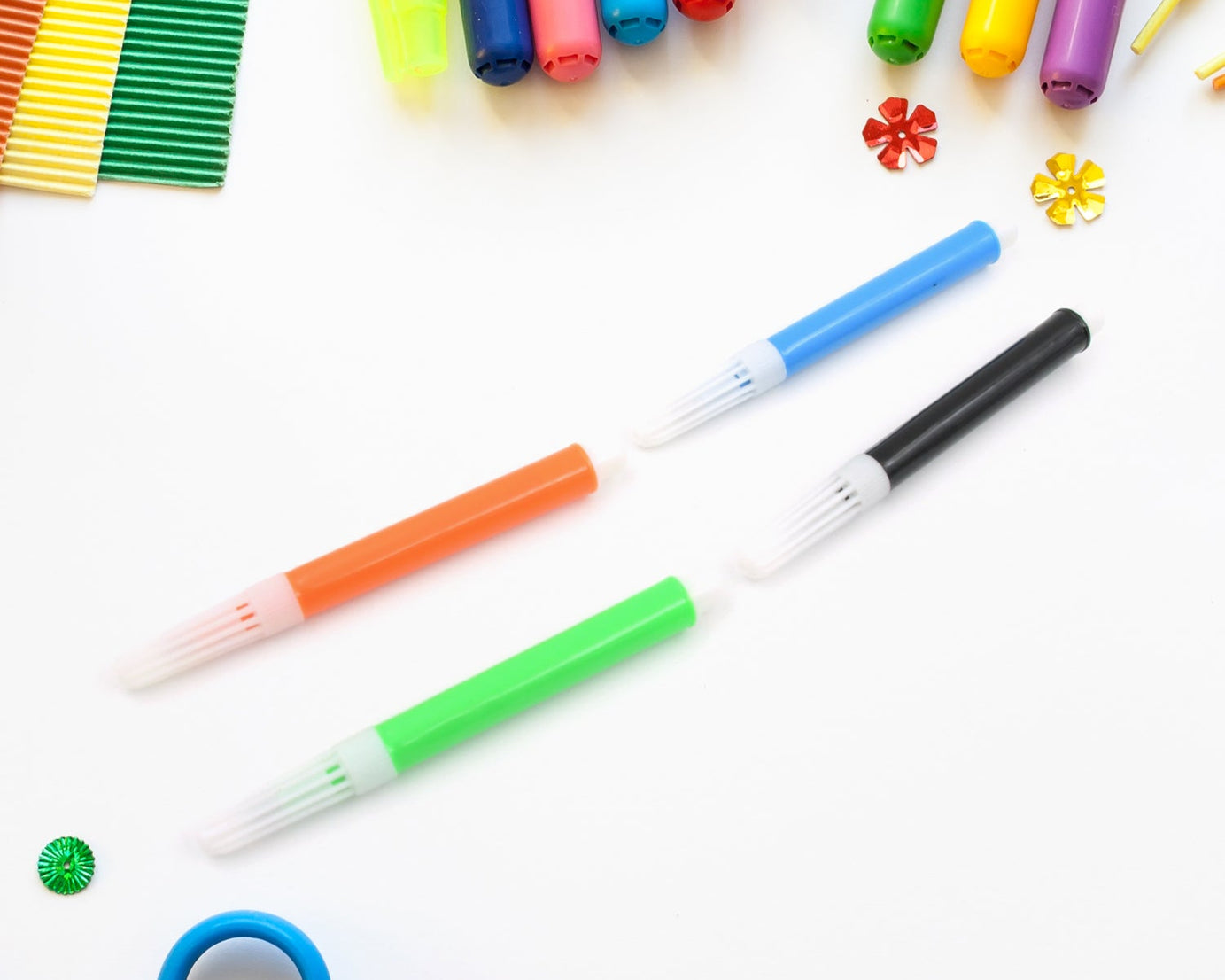 Marker Pen Color, Drawing Art Set for Kids Crafts Kit Children Gift Painting Birthday Gift for Beginner and Serious Artists, Art Supplies Waterproof Writing for DIY Crafts (4 Pcs Set)