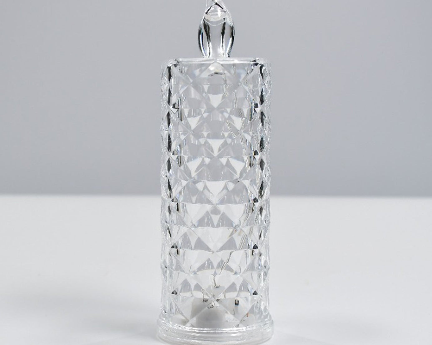 Rose-shaped crystal candles for home decoration.