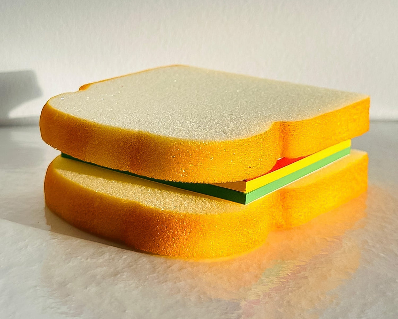 Mini sandwich-shaped sticky notes, colorful and fun