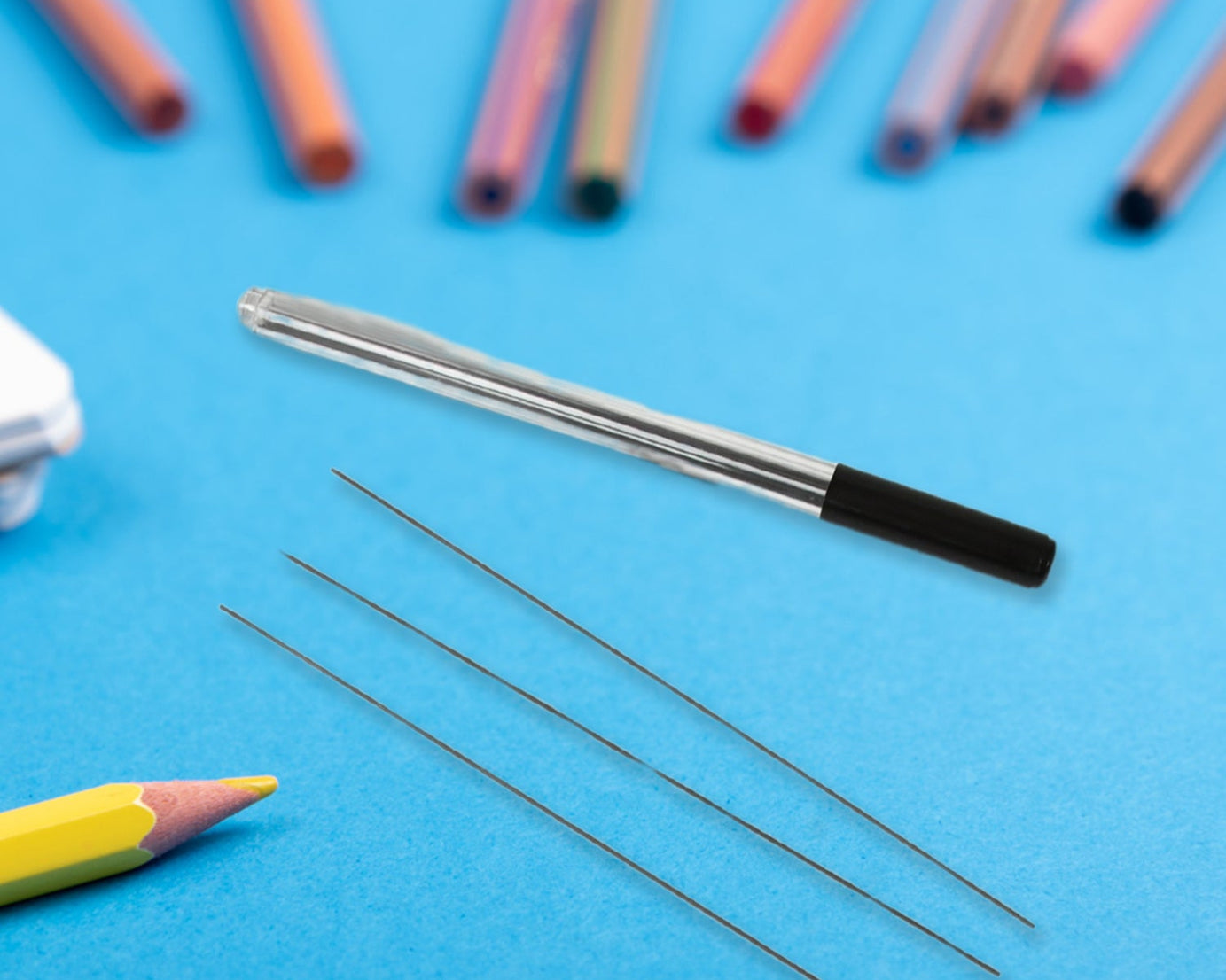 SMART PENCIL INTELLIGENT AUTO FEEDING MECHANICAL PENCIL. NO CLICKING NO LEAD BREAKING