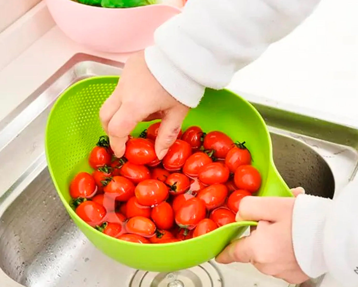 Thick drain basket rice bowl with handle, kitchen essential.