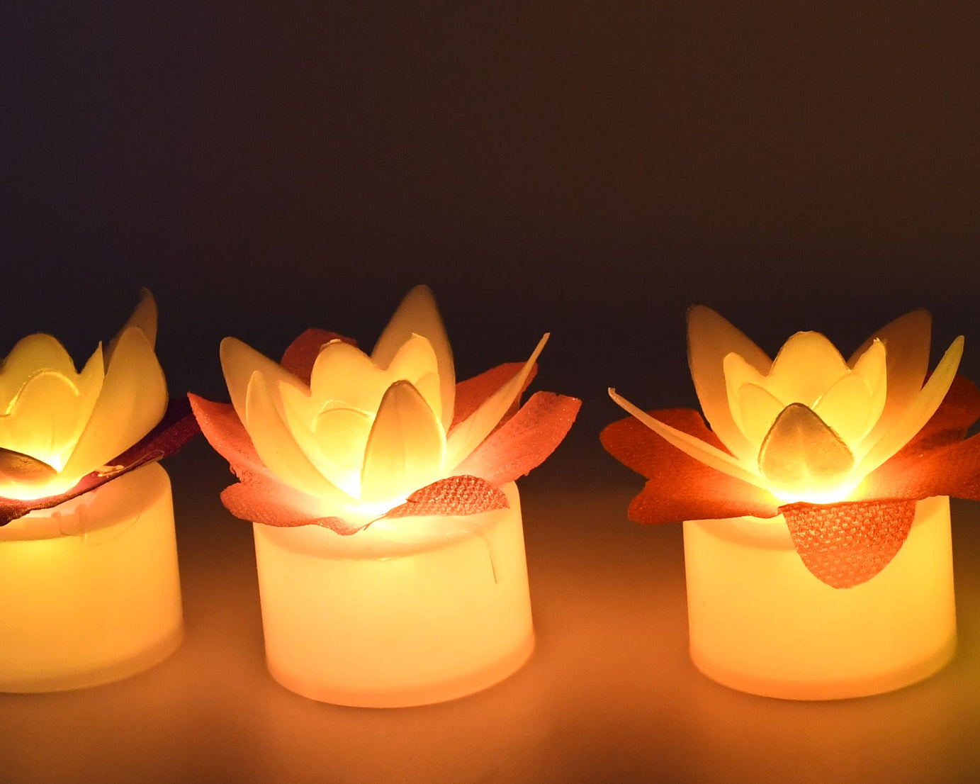 Decoration Candles/Led Diwali Decor Lotus Flower Candle (5 Pc)