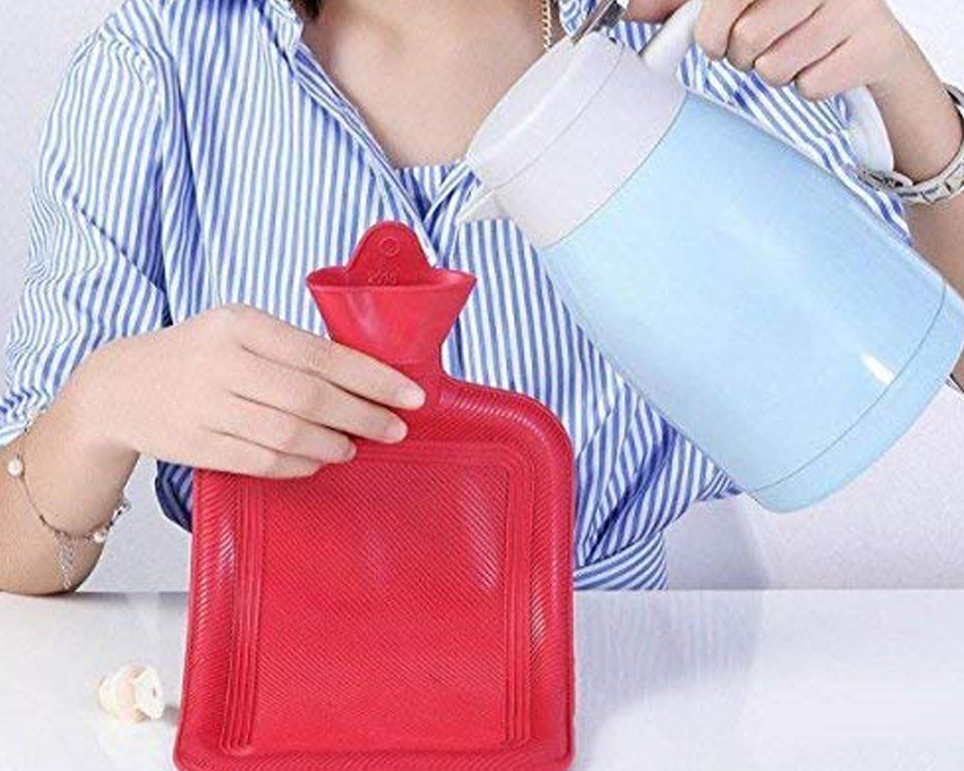 Rubber heating pad for small size pain relief.