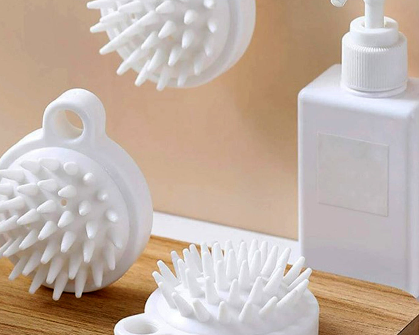 Comb Scalp Massage Brush, Hair brush, Hair Comb, Shower Brush, Bath Massage Brush, Small Portable Brush Washable Massage Comb Bath Shampoo Massages Effectively Remove Loose Short Hair