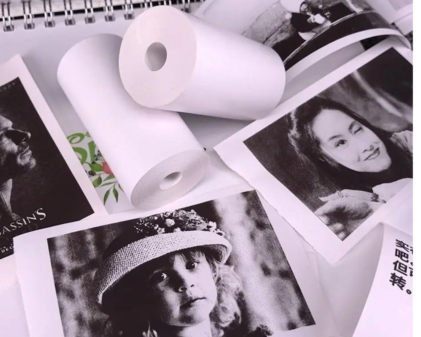 Small Thermal Printer Paper, Printing Paper Roll Aging Resistant Fast Color Rendering Portable Clear Printing for Travel (1 Pc / Printing Paper Roll )