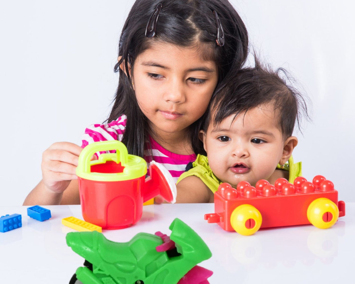 Pull Back Motorcycle Toys, Tiny Gift Latte Motorcycles Toy for Kids Boys Age 3-8 Year Old