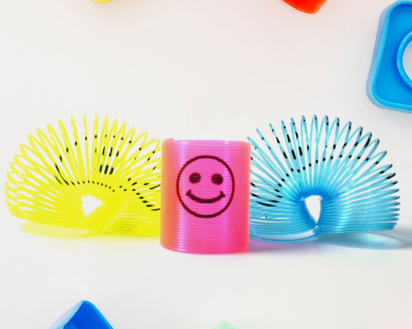 Multicolor Magic Smiley Spring, Spring Toys, Slinky, Slinky Spring Toy, Toy for Kids for Birthdays, Compact and Portable Easy to Carry (12 Pcs Set)