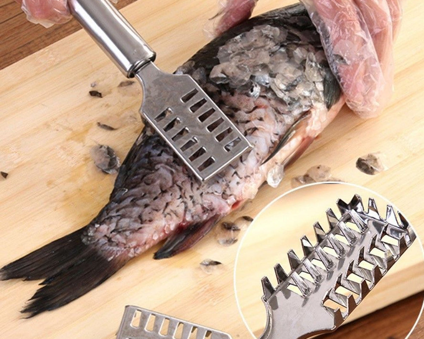 Fish Scale Remover Scraper Stainless Steel Fish Cutting Tools Sawtooth Easily Remove Fish Scales-Cleaning Brush Scraper Kitchen Tool-