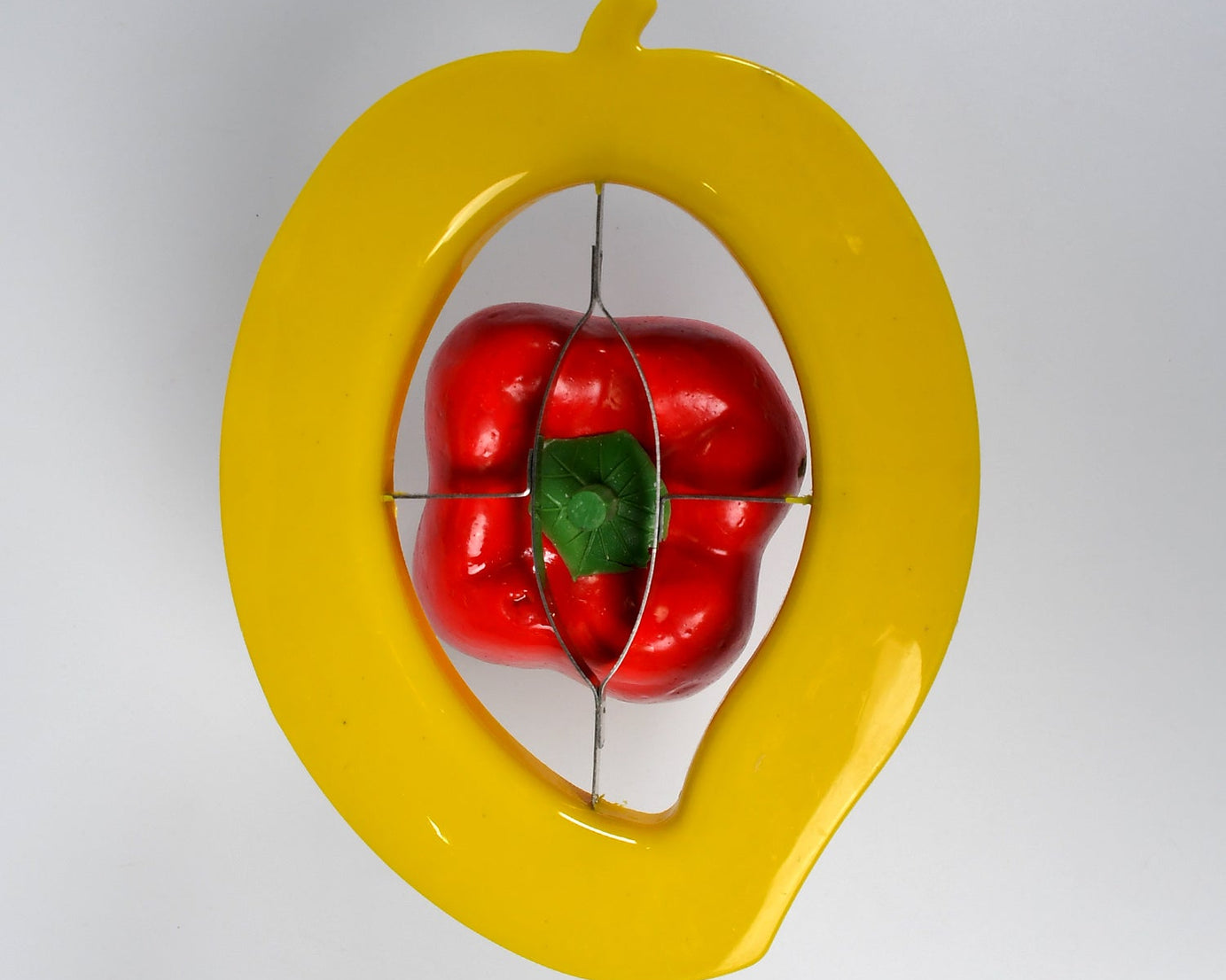 Mango cutter with ergonomic design