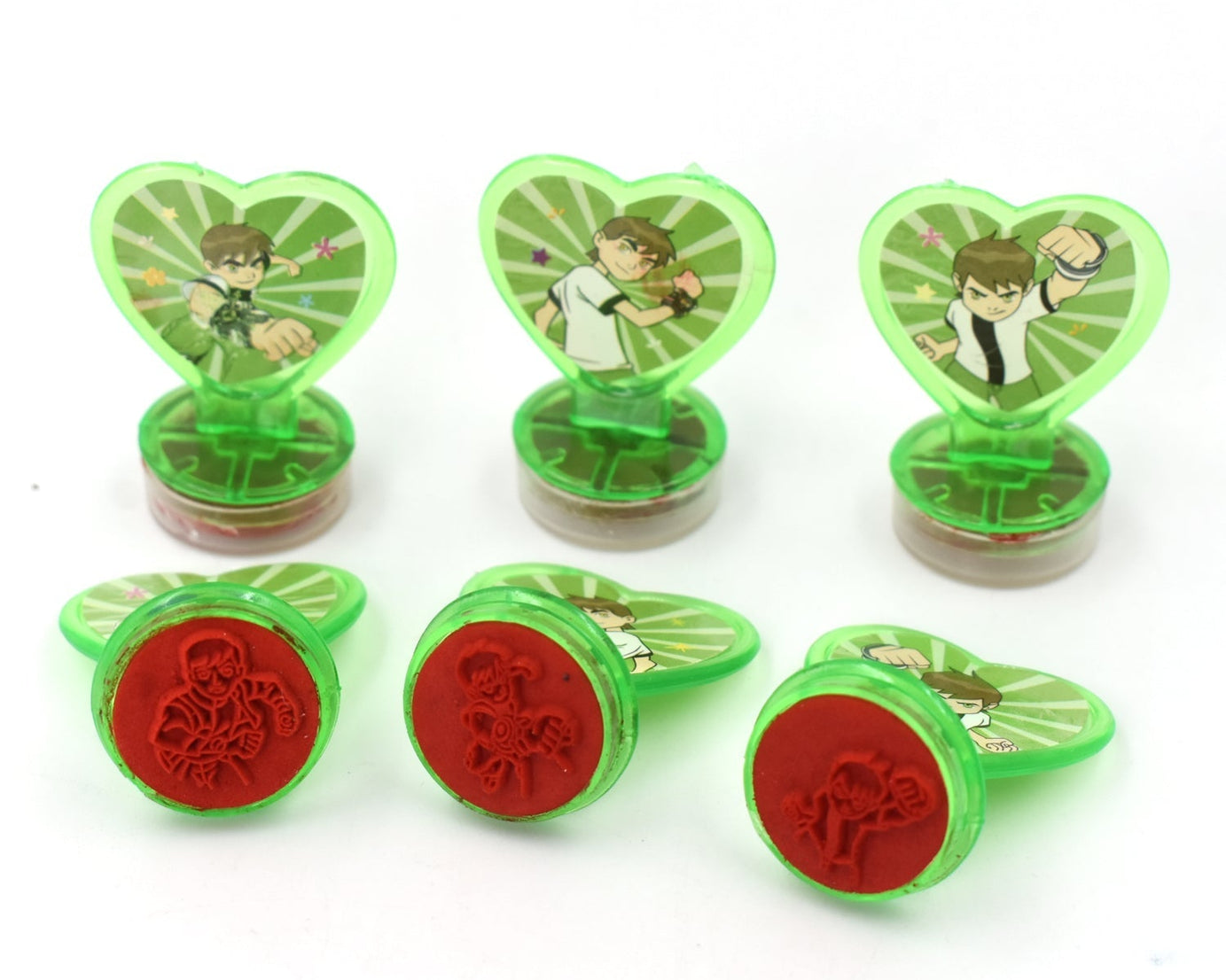 Heart-shaped cartoon stamps set for kids' motivation