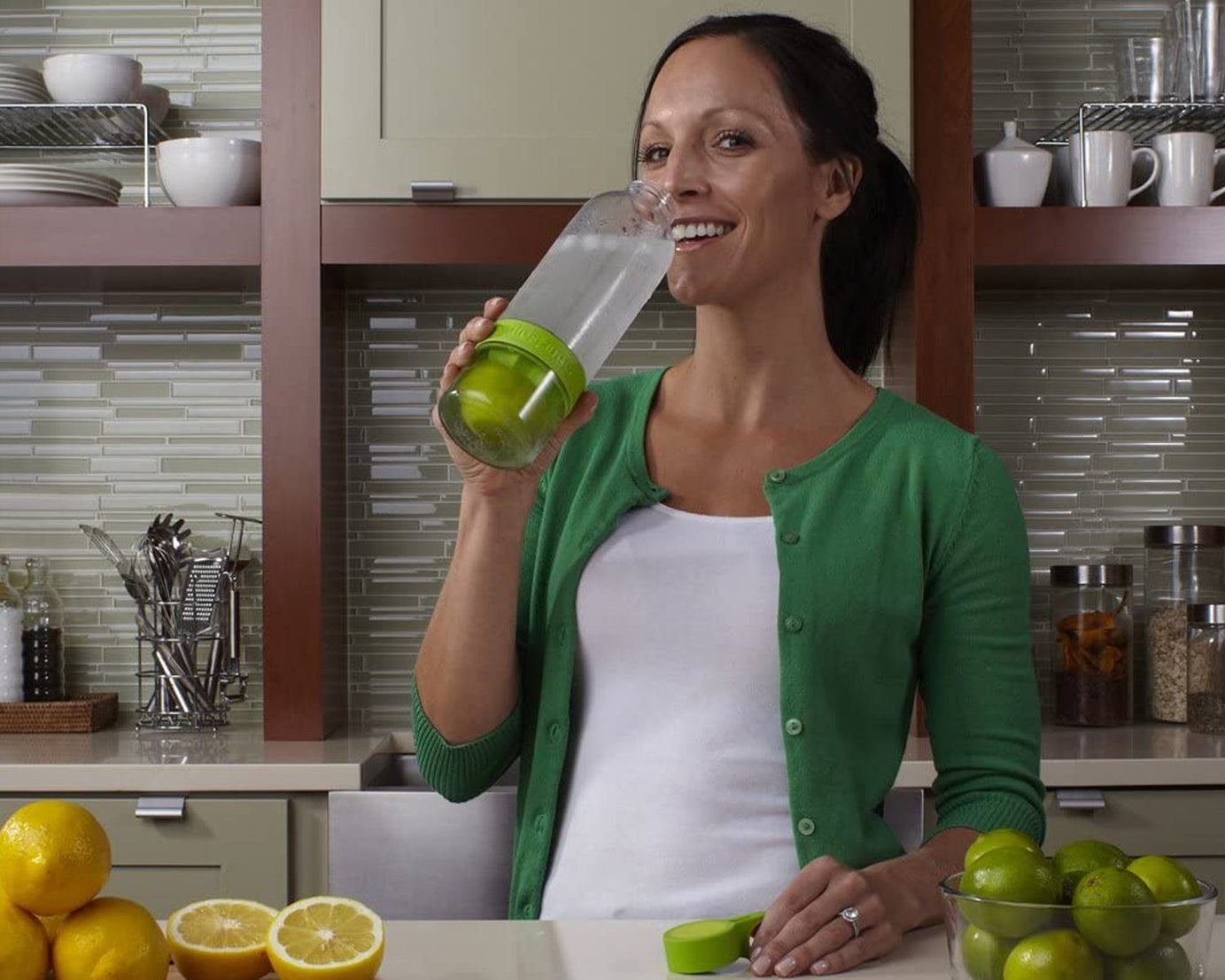 CITRUS JUICER BOTTLE INSTANT JUICE SPORTS BOTTLE  JUICE MAKER INFUSER BOTTLE