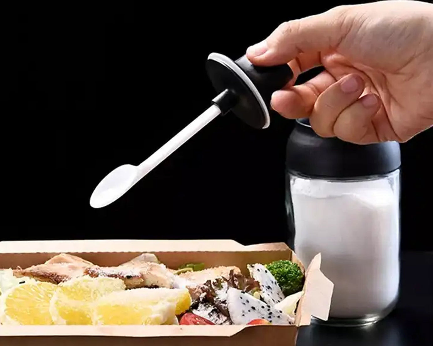 All-in-One Seasoning Jar: Heat-Resistant Glass with Spoon (1 Pc)