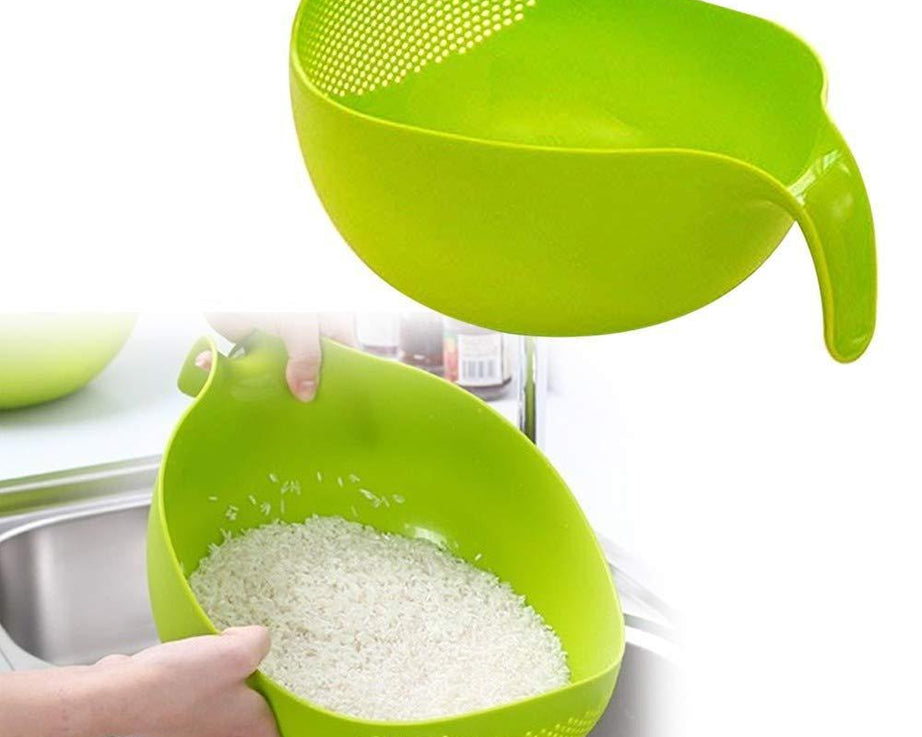 Thick plastic strainers and bowls with handles, set of 3