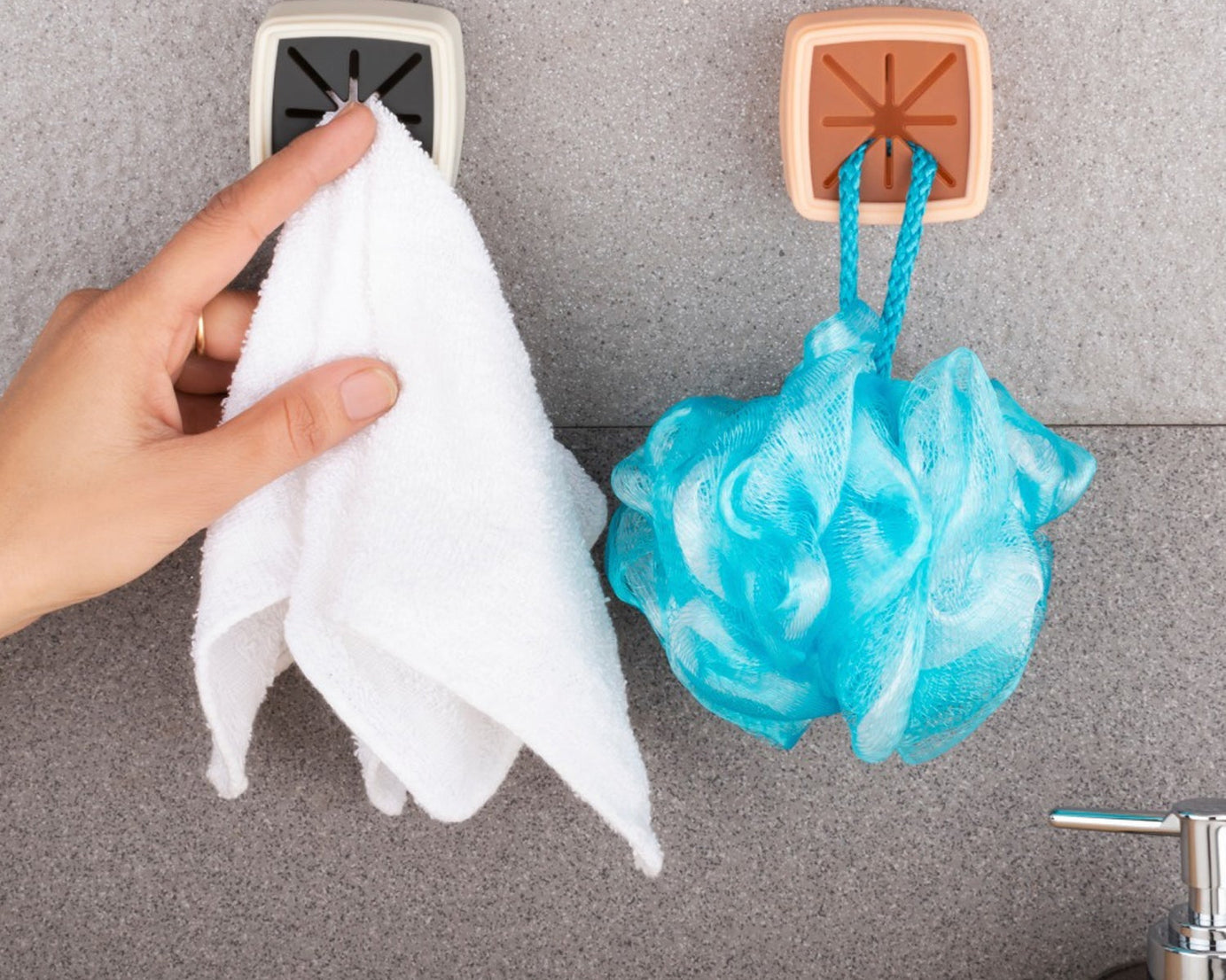 Towel holder set, ideal for any bathroom setup