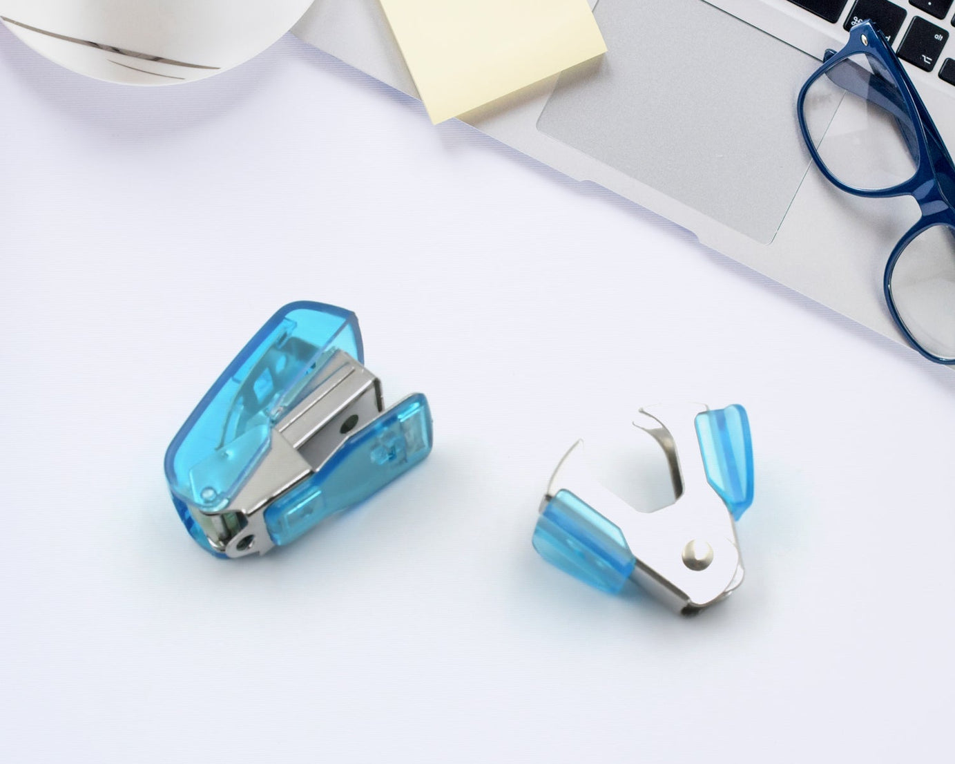 4143 Mini Office Stationery Set, Including Stapler, Scissors, Paper Clips, Tape Dispenser, Transparent Tape, And Staples
