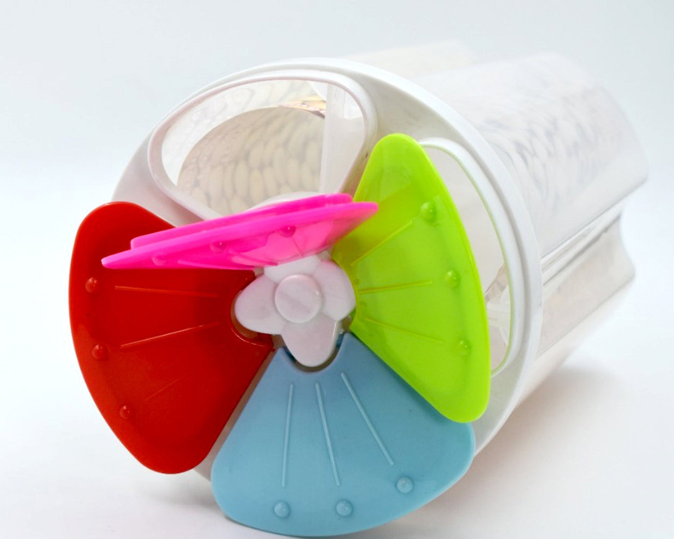 Transparent plastic container for food with 4 sections