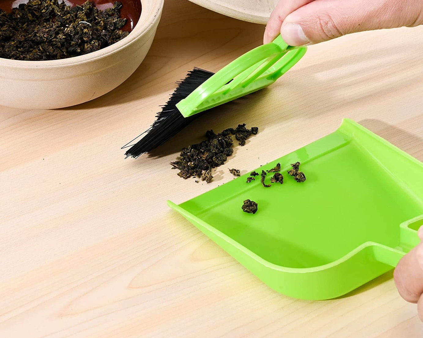 Big size dustpan with broom brush, cleaning tool