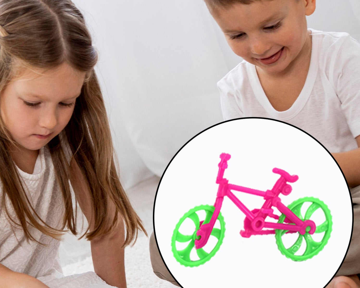 30 small toy bikes for children’s fun and creativity