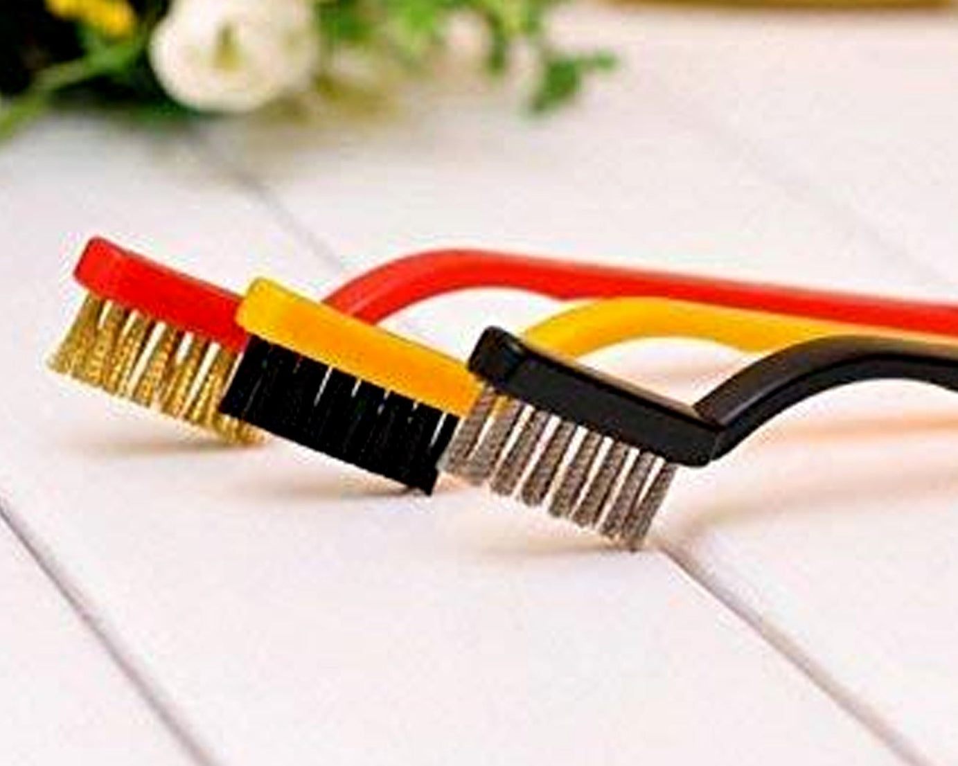 Mini wire brush set with steel and brass brushes