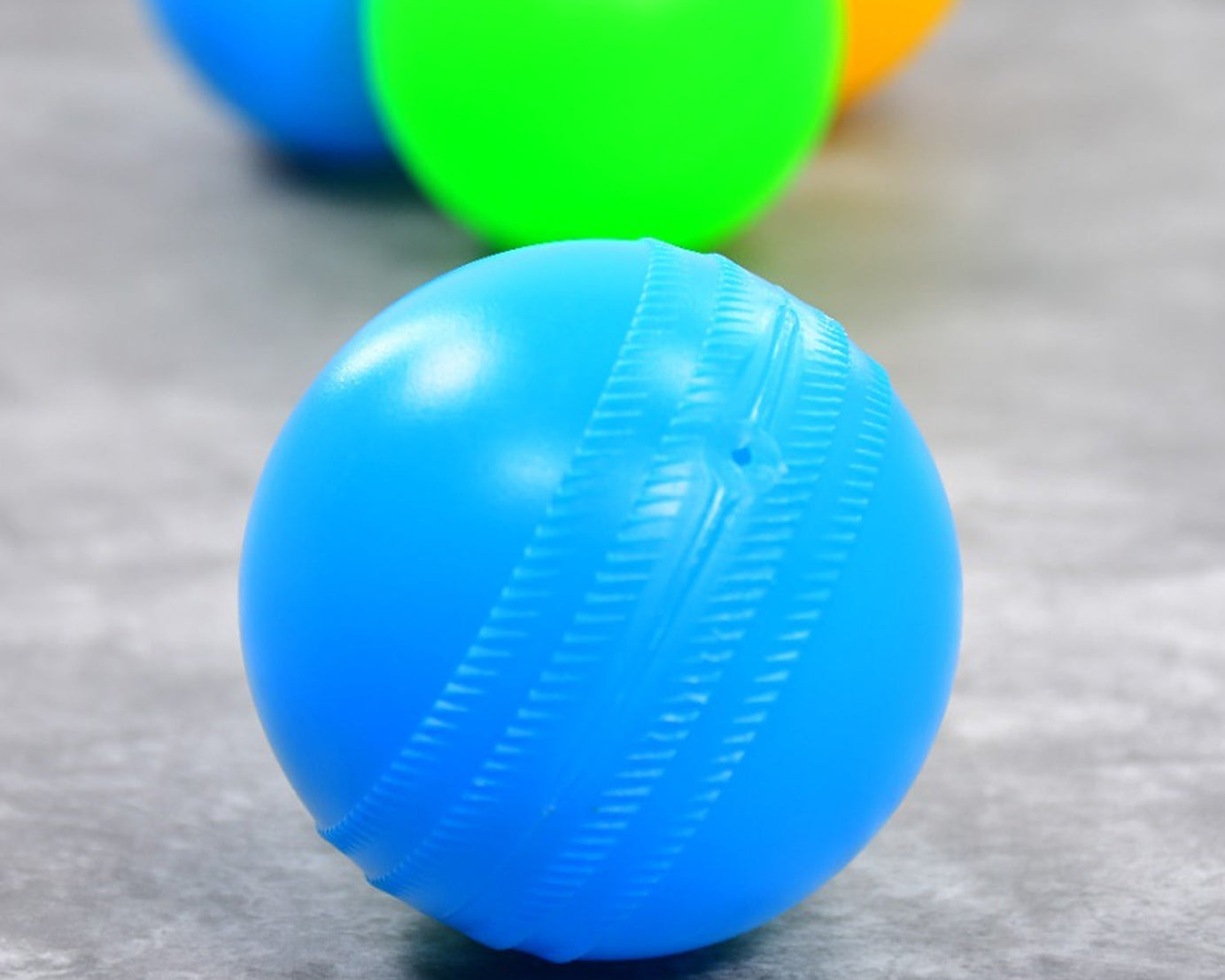 Colorful balls for toddlers' play pits and tunnels.