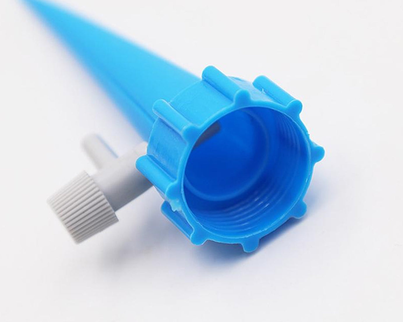 Plant Watering Spikes self Watering Spikes Water dripper for Plants, Adjustable Plant Watering Devices with Slow Release Control Valve Switch