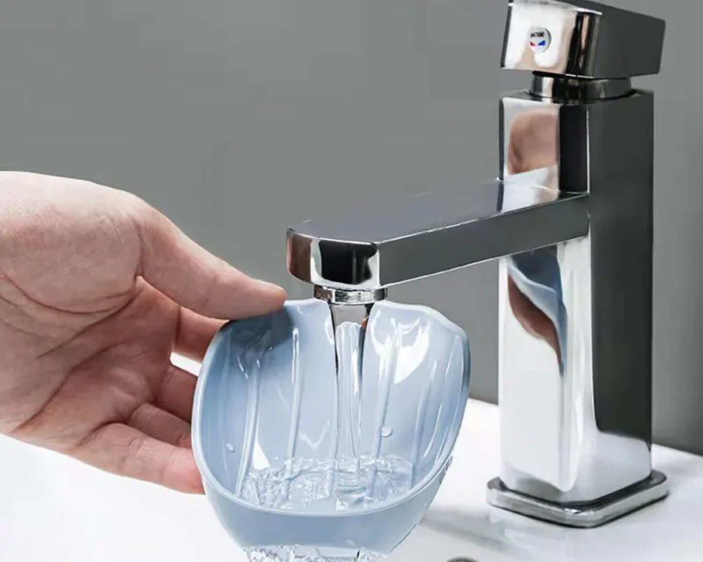 4006 Soap Dish Wall Mounted Soap Dish No-Drilling Soap Holder Self Draining Waterfall Soap Tray Bar Soap Holder for Shower / Bathroom Soap Holder for Shower Adjustable Removable Soap Holder