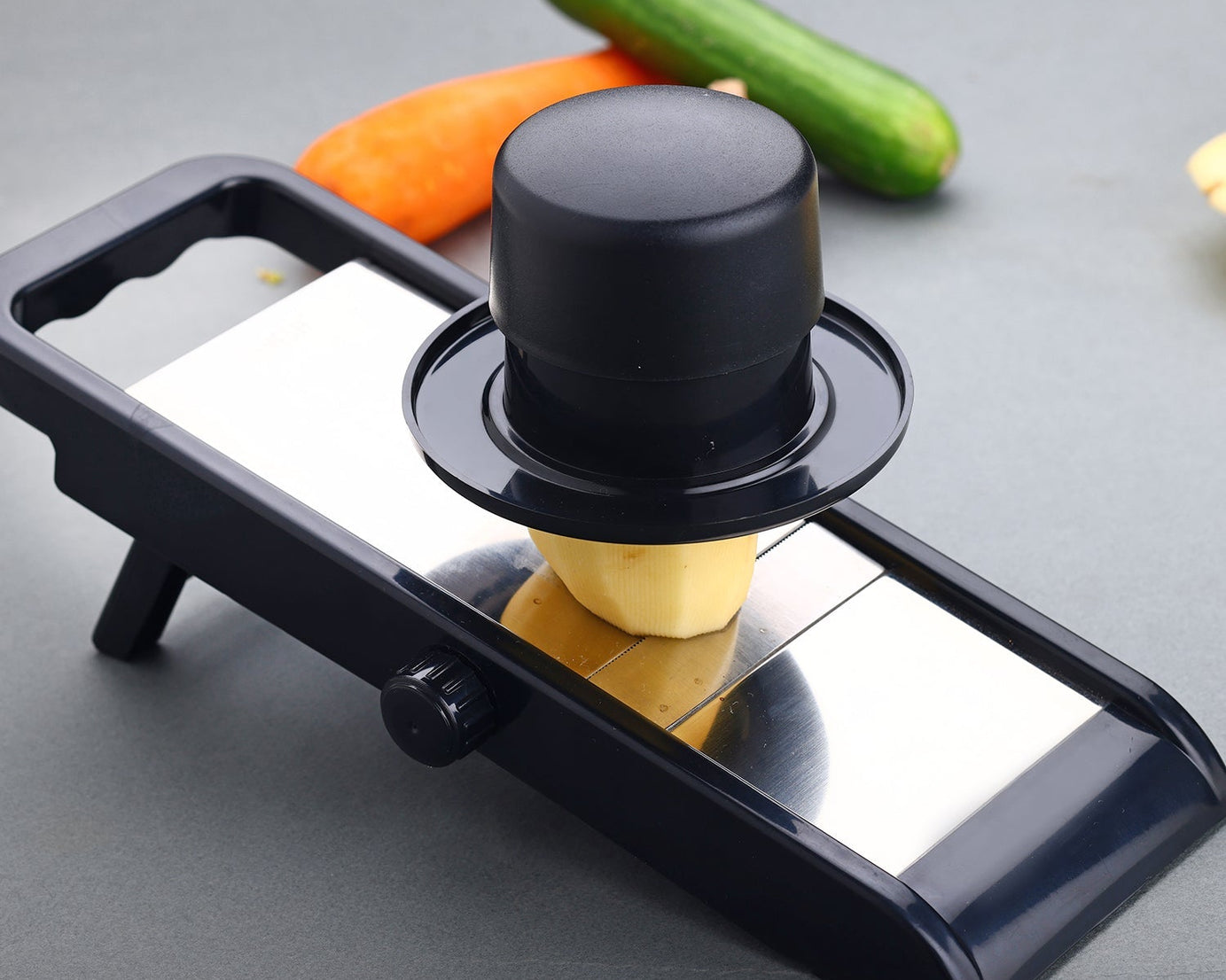 Premium multipurpose potato and onion slicer and grater, adjustable, for chips.
