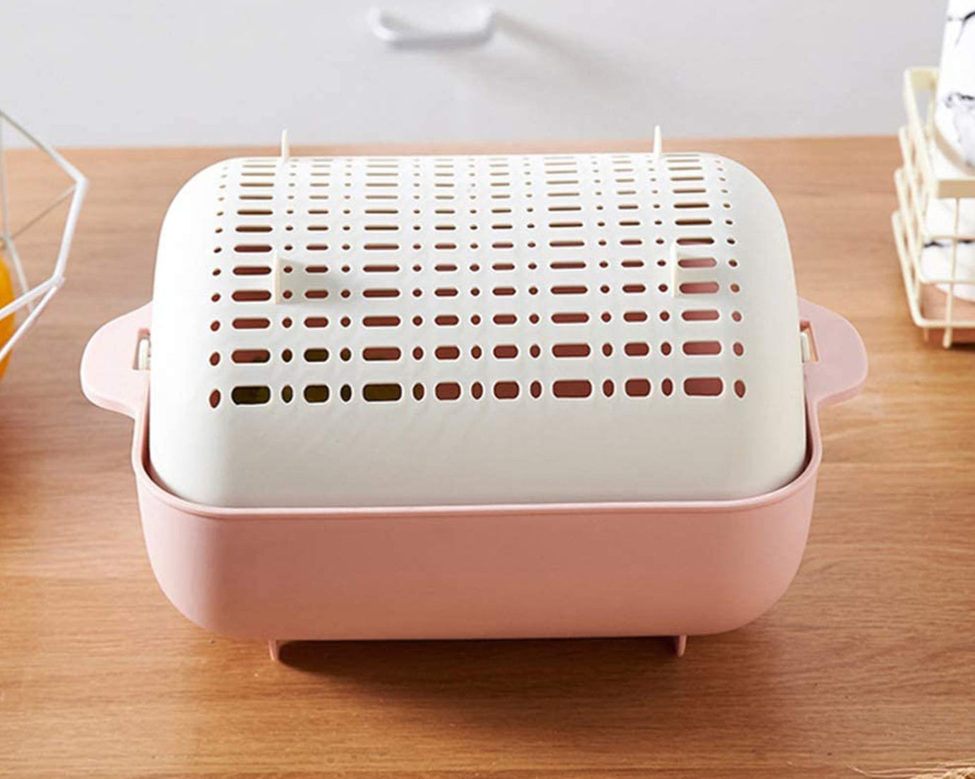 BPA-free strainer bowl with double layers for washing