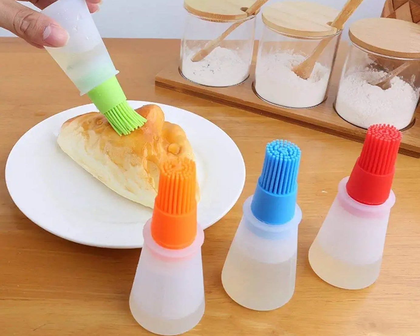 Oil bottle with silicone brush for cooking