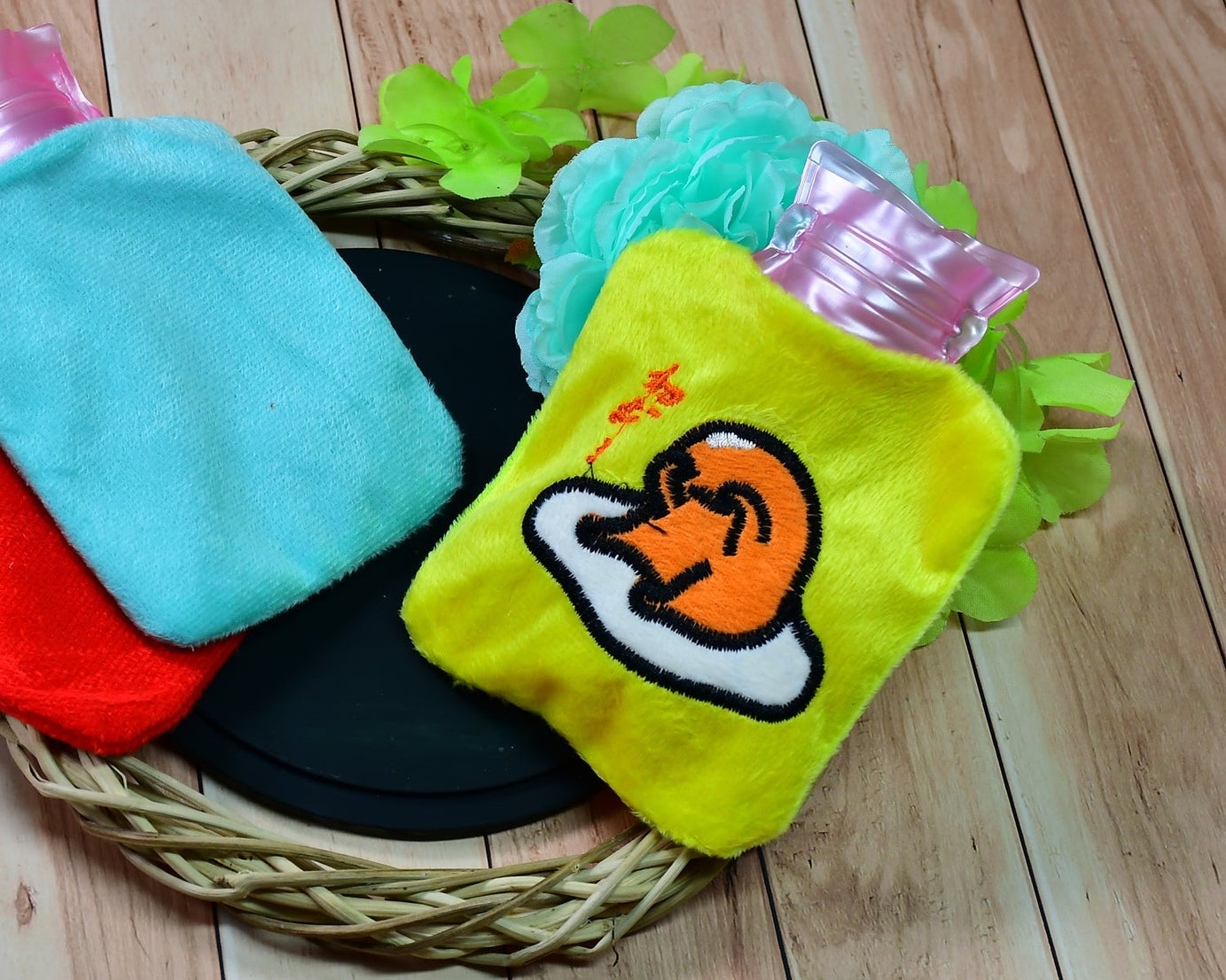 Duck head hot water bag for menstrual cramps