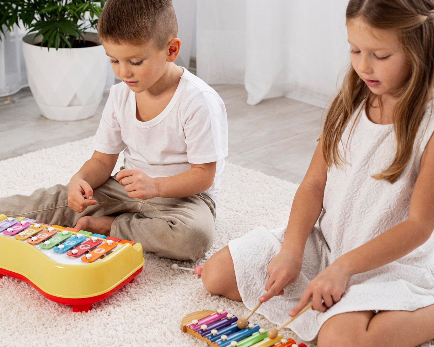 2 in 1 Baby Piano Xylophone Toy for Toddlers, 5 Multicolored Key Keyboard Xylophone Piano, Preschool Educational Musical Learning Instruments Toy for Baby Kids Girls Boys 3+ Years (1 Pc)