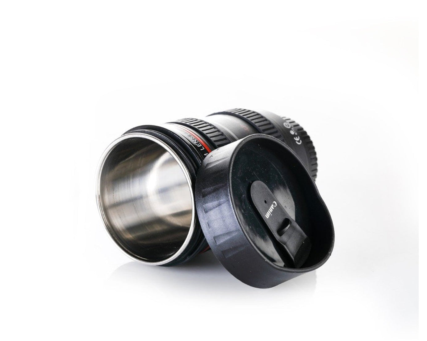 Camera lens coffee mug with lid, detailed and realistic