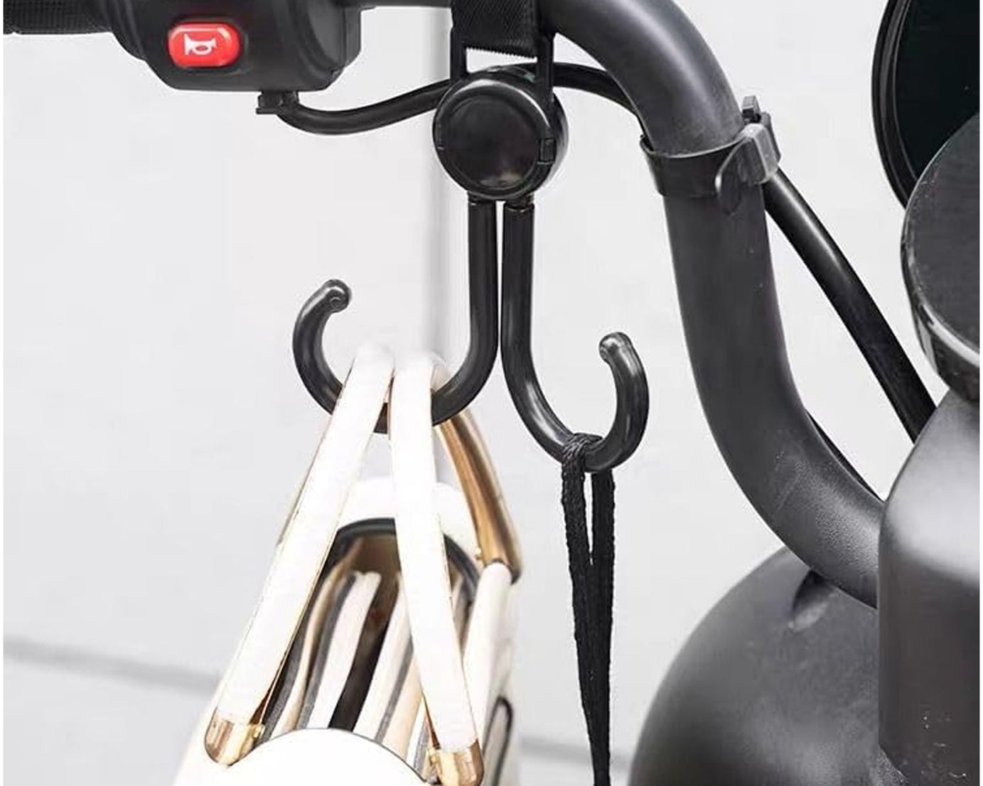 Multi-Purpose Strong Pushchair Hook Clip Baby Carriage Hook 360Degree Rotating Black Stroller Clip for Hanging Bag, Baby Carriage Hook for Cars, Wheelchairs, Walking Aids, Bicycles, Shopping Trolley, Bicycles (1 Pc)