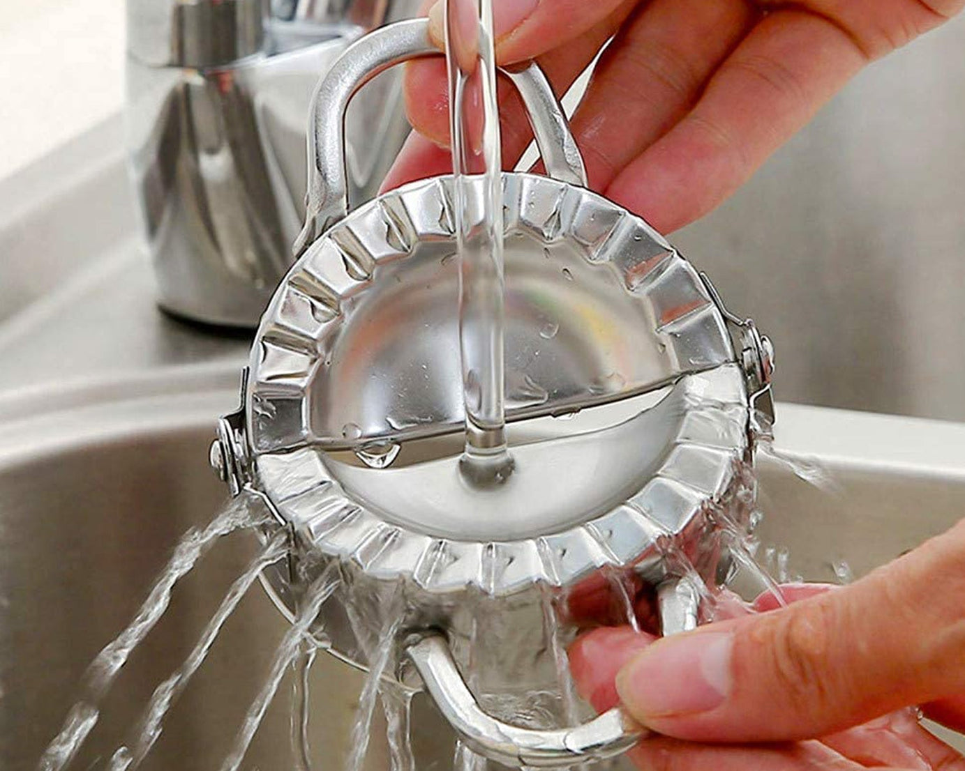 Dumpling mold and cutter