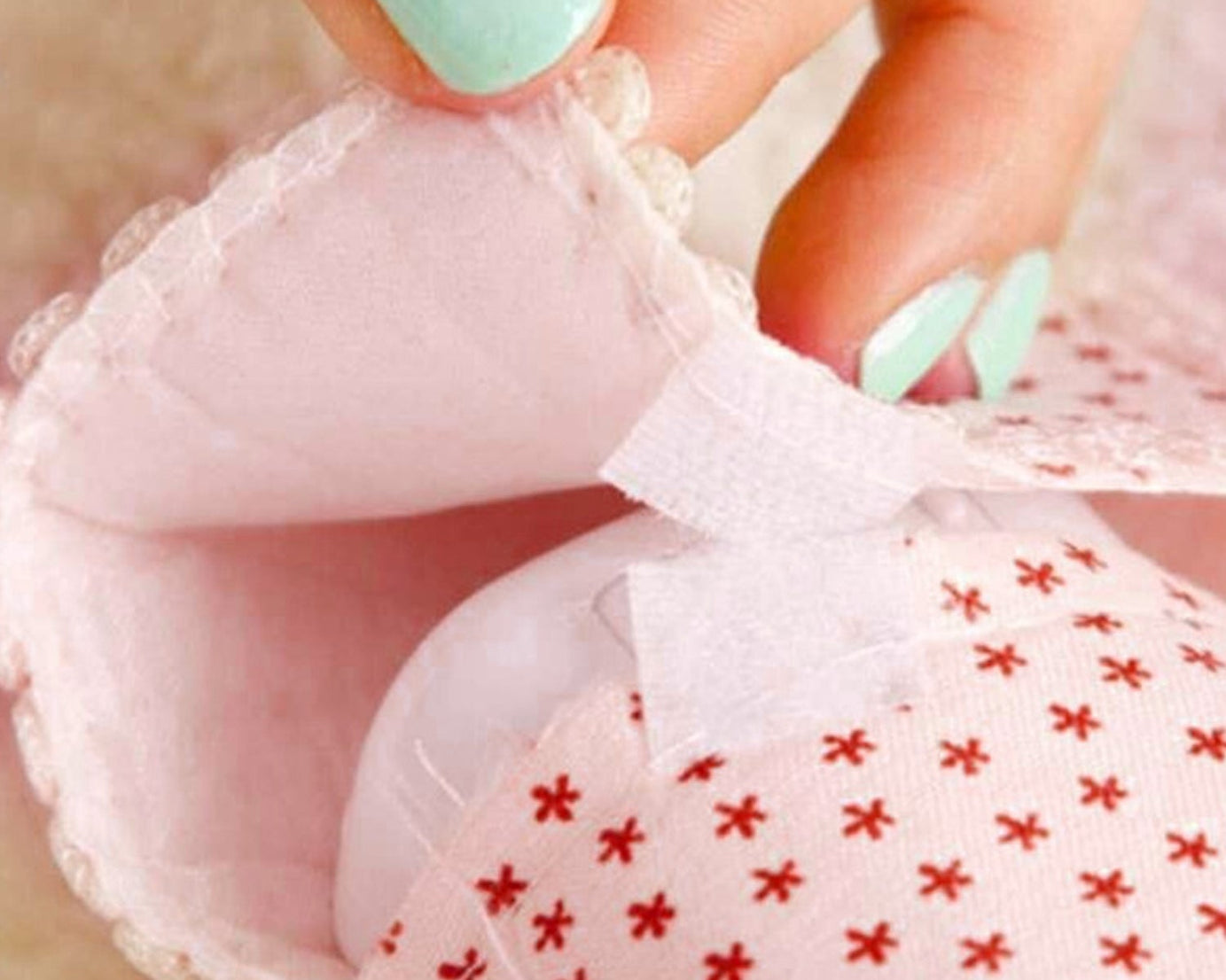 Dust-proof remote control cover with elegant bow knot design