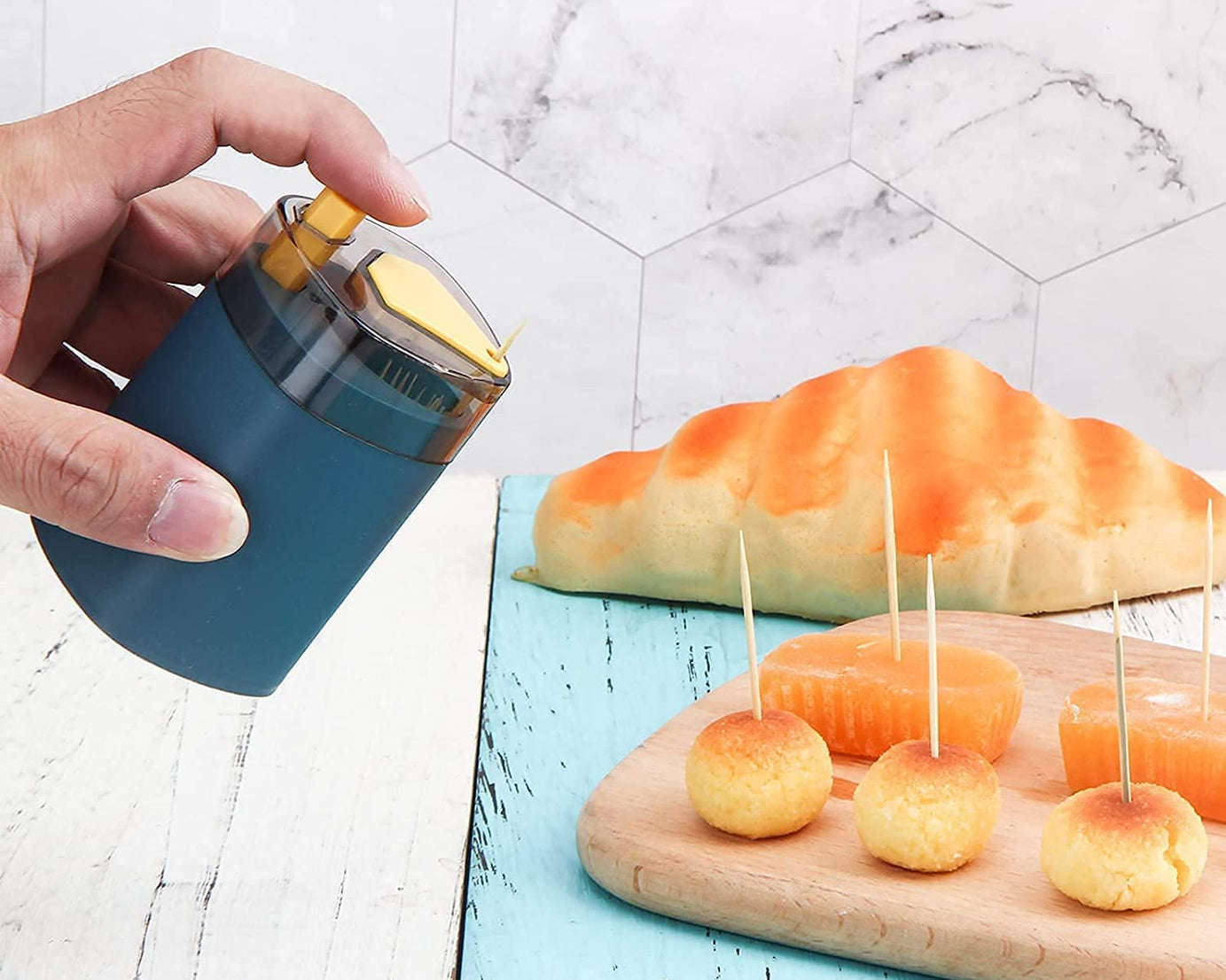 Toothpick Holder Dispenser, Pop-Up Automatic Toothpick Dispenser for Kitchen Restaurant Thickening Toothpicks Container Pocket Novelty, Safe Container Toothpick Storage Box.