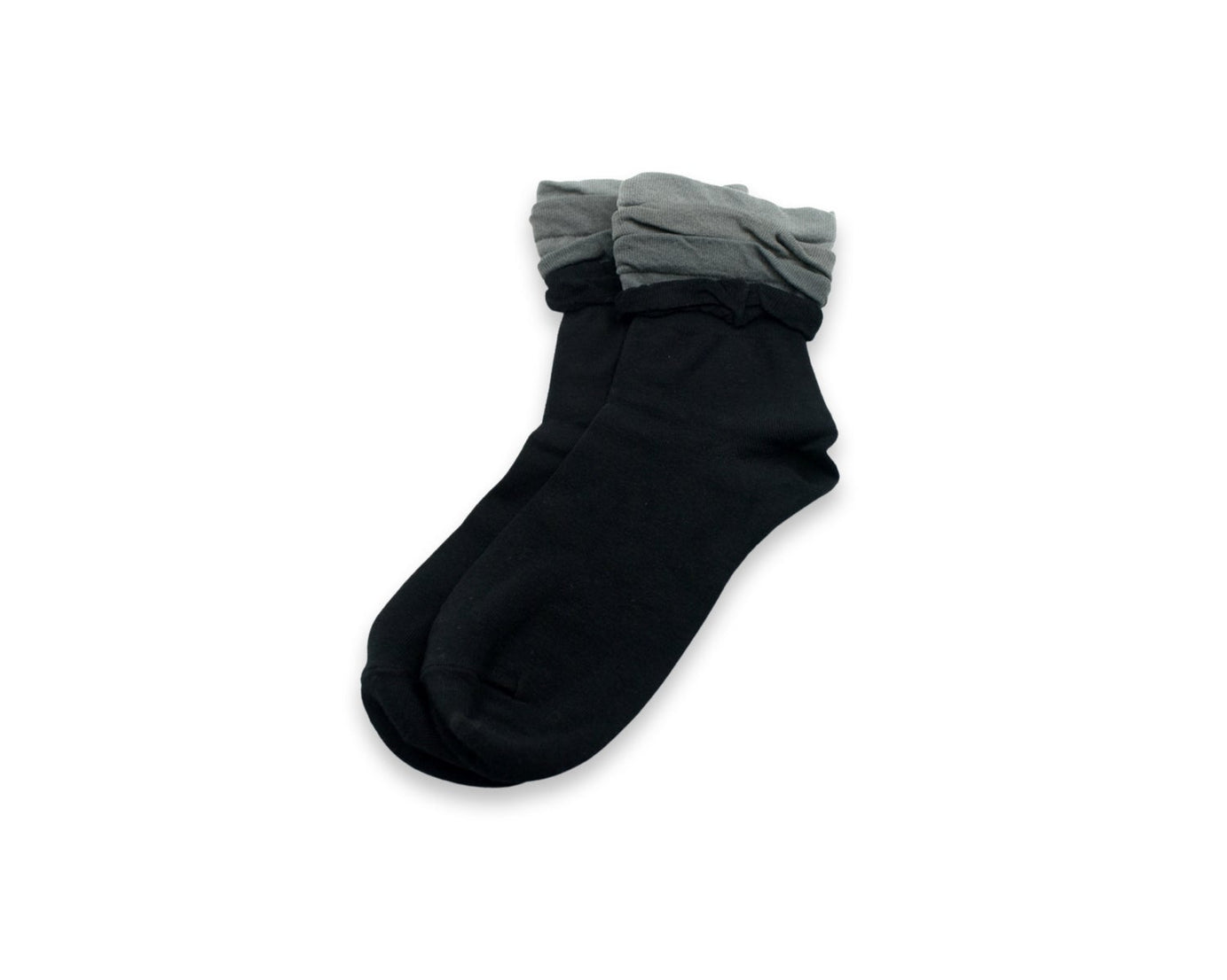 Simple design breathable socks for all-day wear