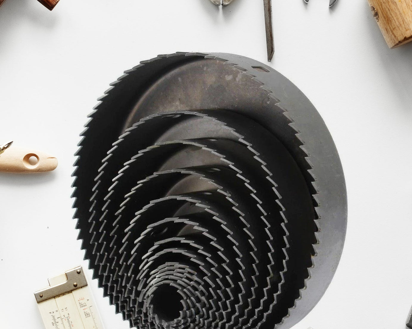 7576 Drill Hole Cutter, Carbon Steel High Accuracy Incisive Hole Saw for Cutting PCV for Cutting Plastic for Cutting Wood Hole Saw Kit (18 Pcs Set)