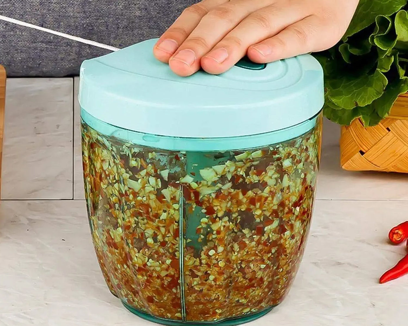 Compact manual vegetable chopper with 6 blades