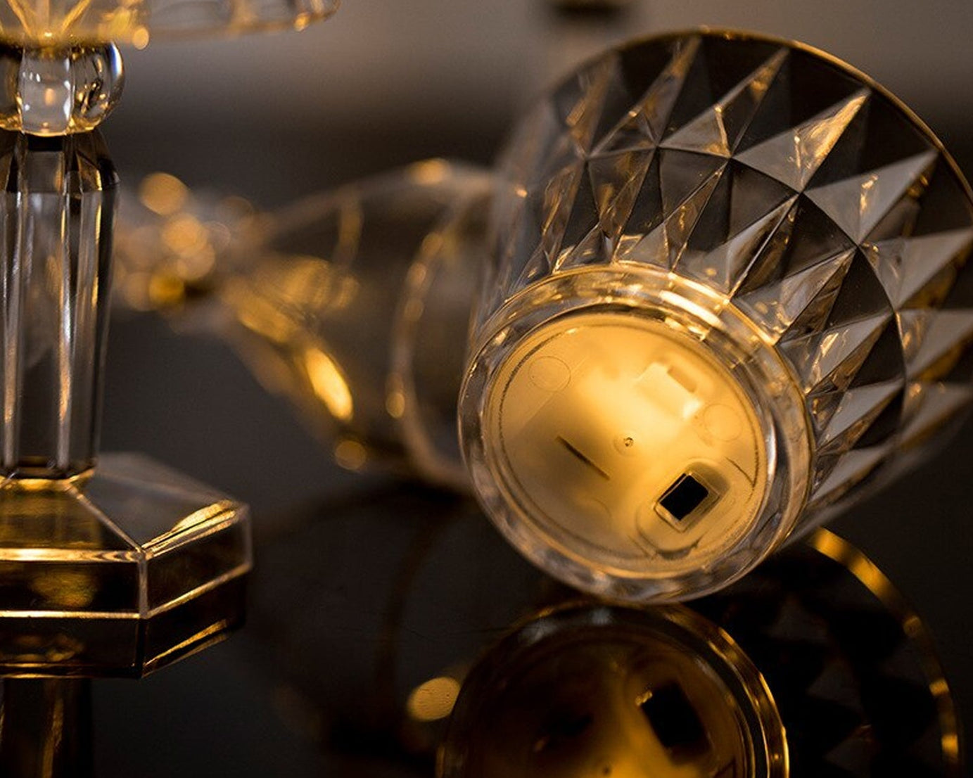 Mini crystal lamp with modern reflection light.