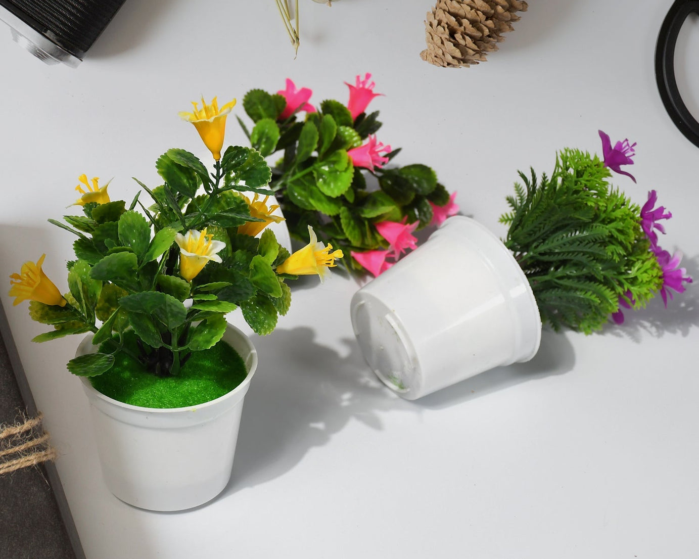 Flower Pot Artificial Decoration Plant | Natural Look & Plastic Material For Home , Hotels , Office & Multiuse Pot