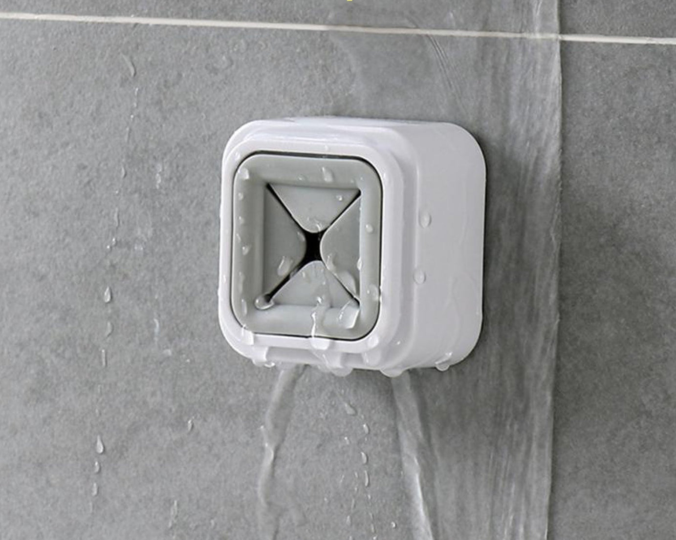 Set of 4 towel holders for effective bathroom use