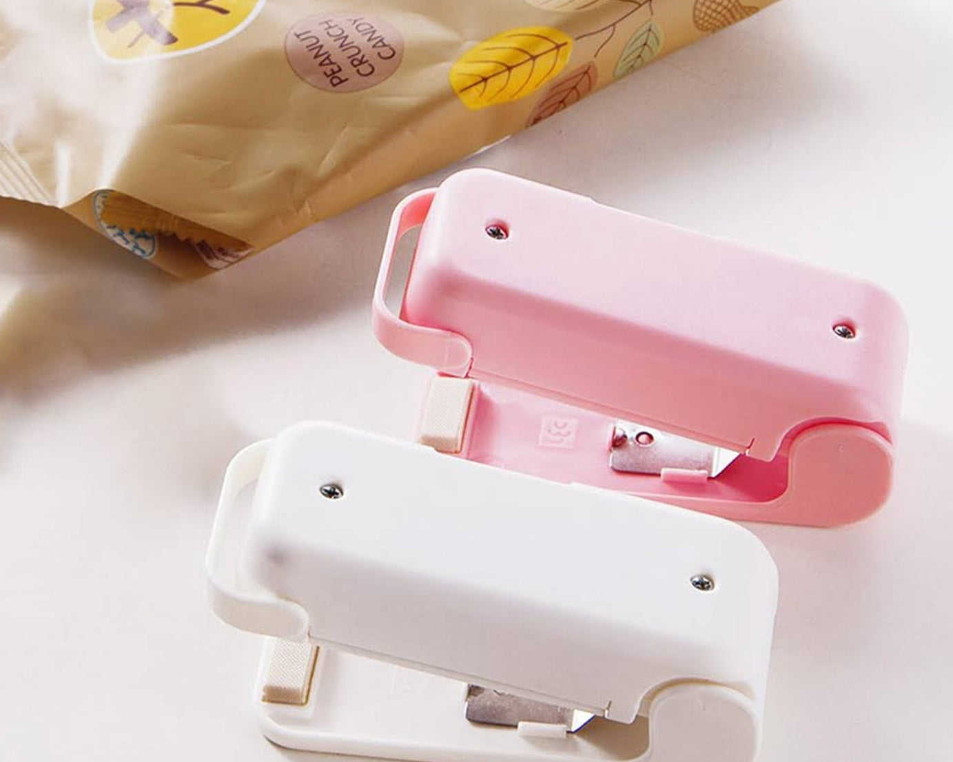 Portable mini bag heat sealer machine