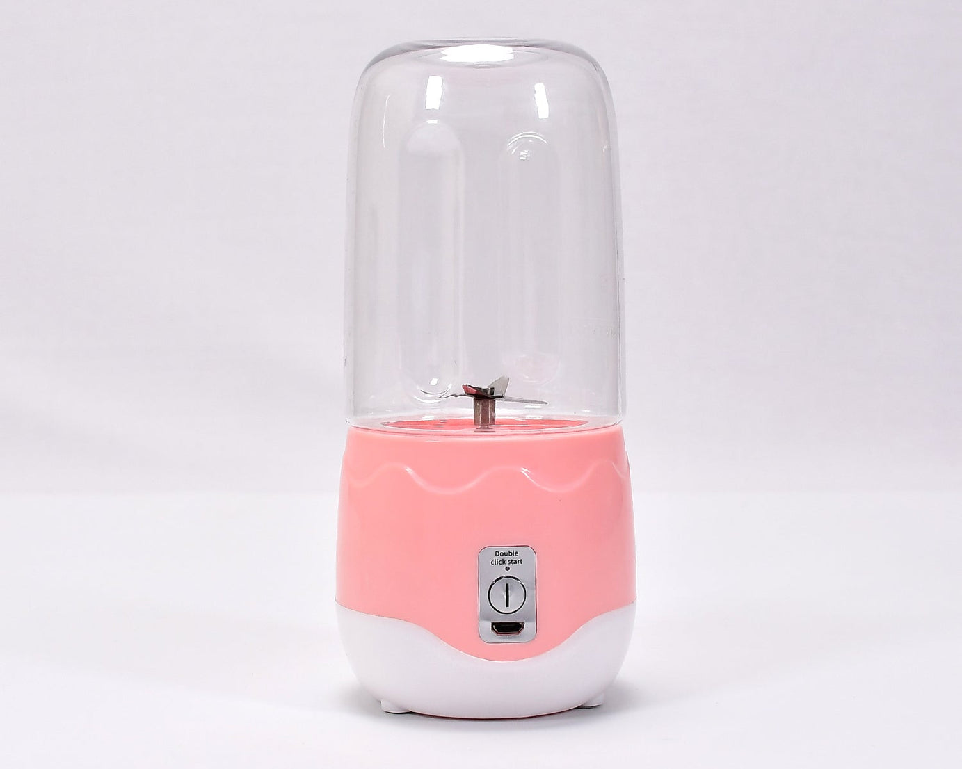 Multicolor portable juicer for easy blending.