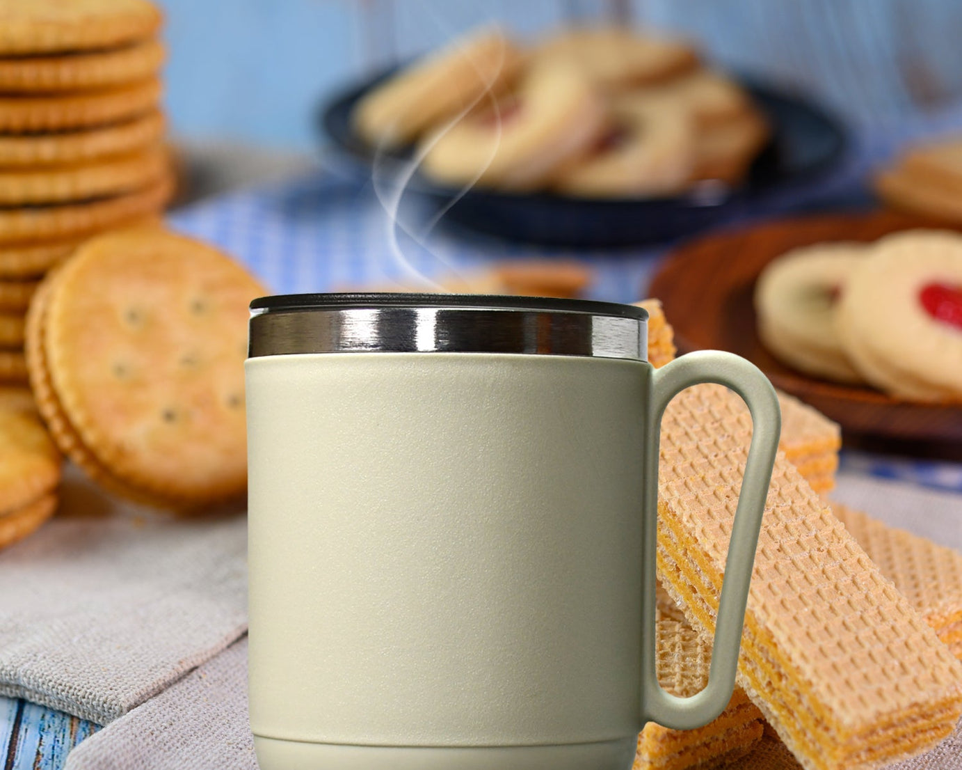 Stainless steel mug with lid, heat resistant, premium quality