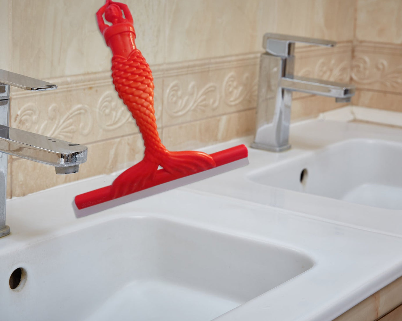 Wiper for bathroom and kitchen cleaning, ensuring a spotless finish