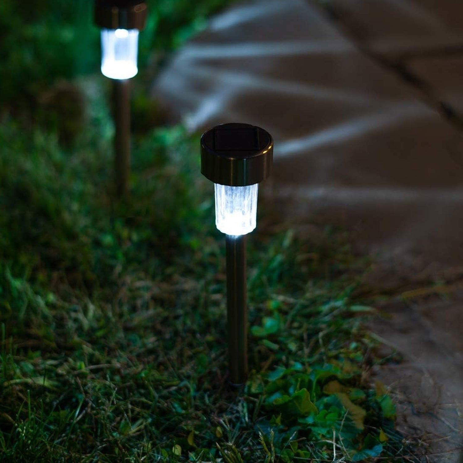 Solar Panel Led Spike Spot Light Landscape Garden Yard Path Lawn Outdors Solar Lamps, Waterproof Outdoor Decorative Landscape Lights for Garden, Patio, Yard, Walkway (PCs:- 24)